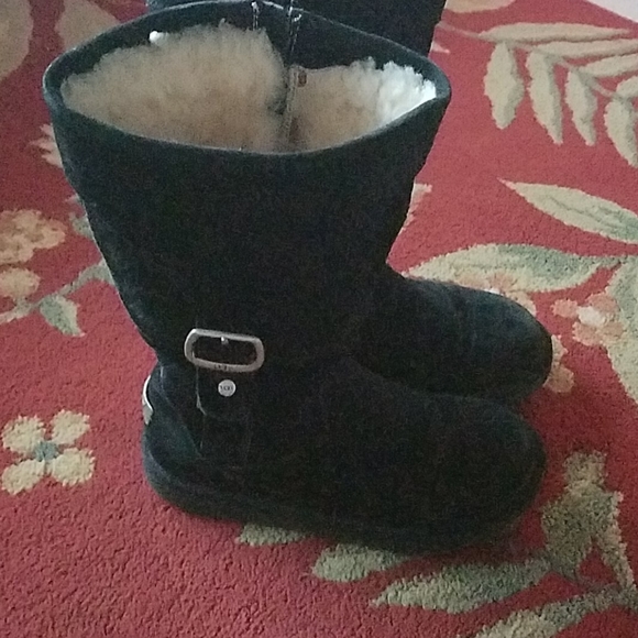 UGG Shoes - Ugg cargo boots